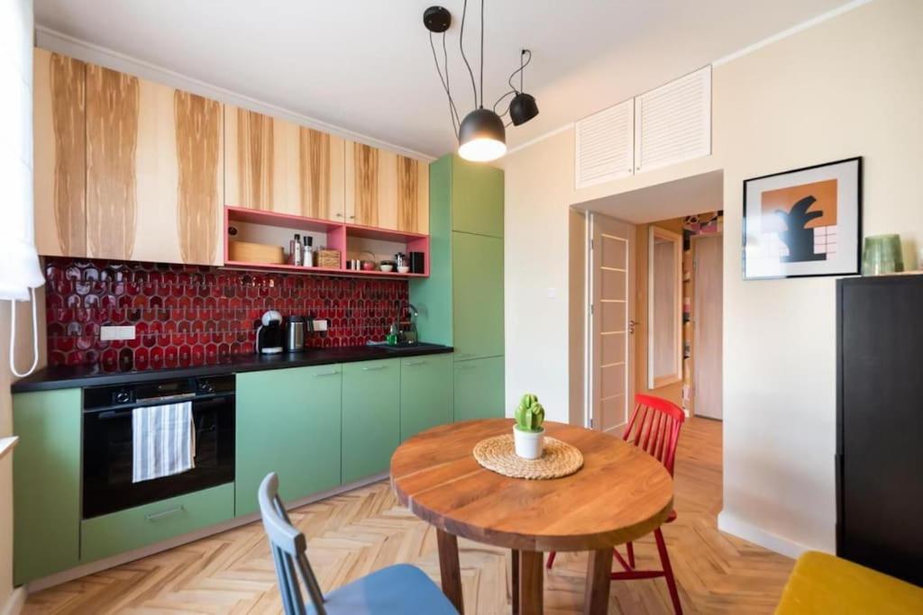 Eclectic City Apartment Near Old Town Warschau Buitenkant foto